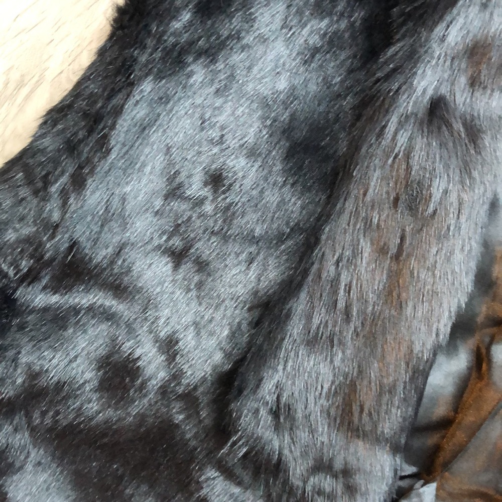 Never been worn black fur vest - Picture 2 of 7